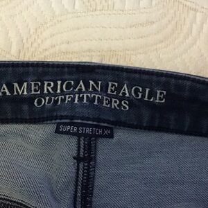 American Eagle Outfitters Dark Blue Cropped Jeans